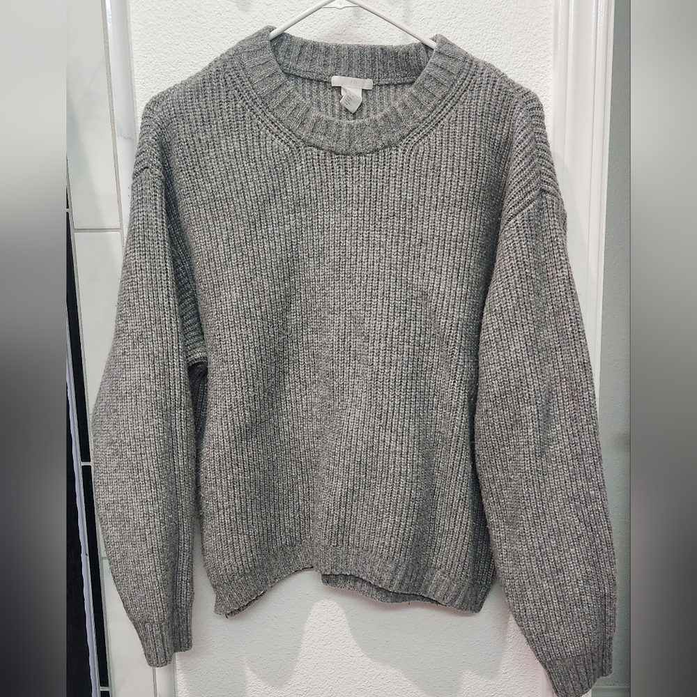 H&M sweater
